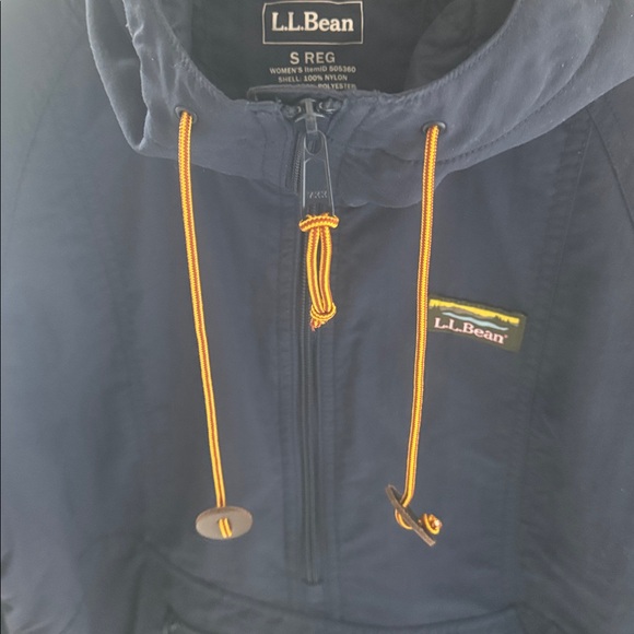 L.L Bean Women's Mountain Classic Insulated Anorak, Regular - Picture 5 of 7